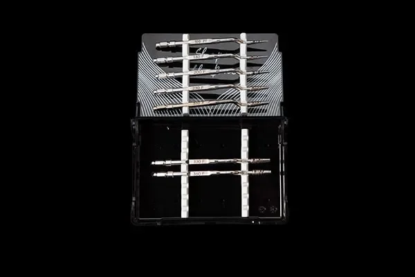 Magnetic Mallet osteotomes and surgical instruments